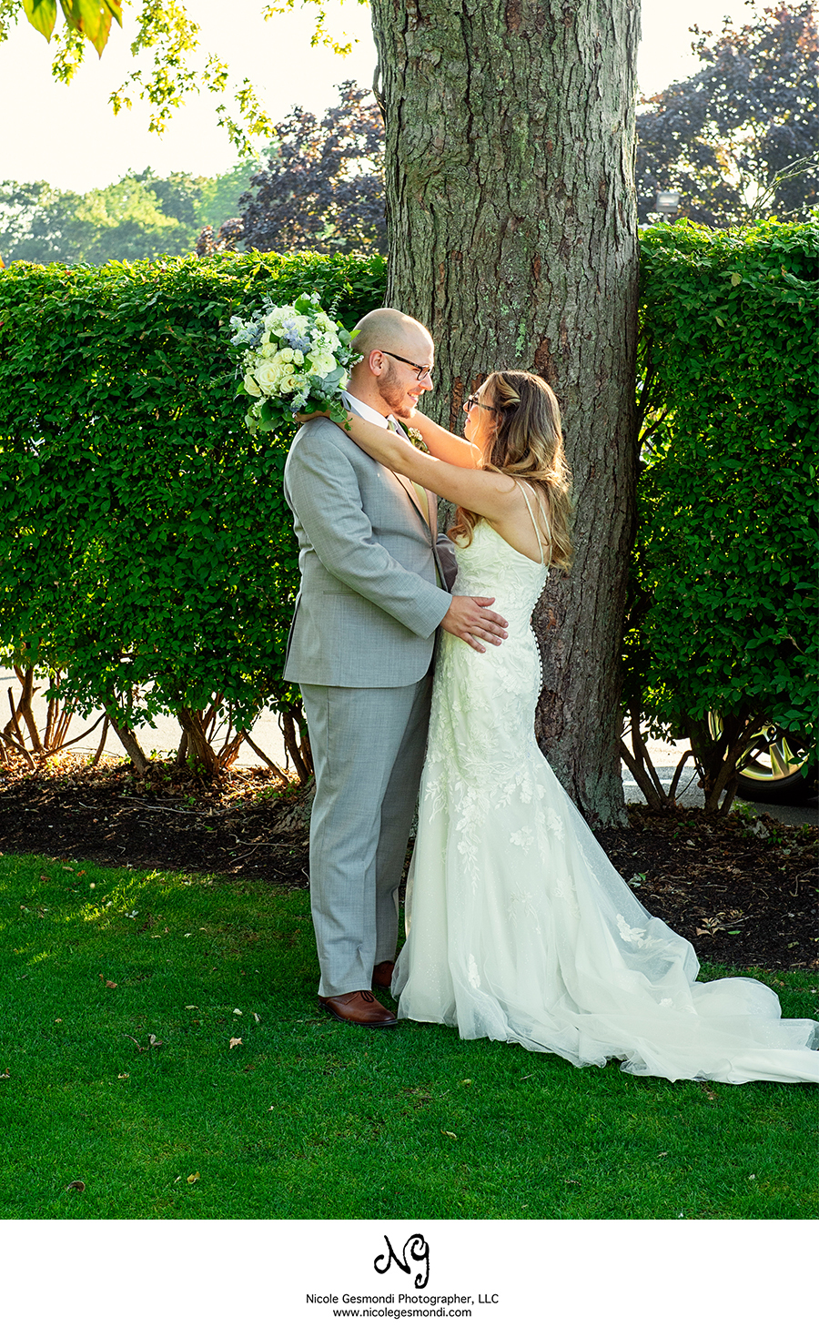 bride and groom wedding photos wannamoisett country club RI